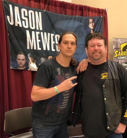 Chilling with Jason Mewes.